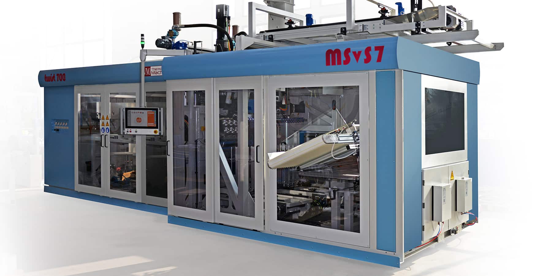 WM THERMOFORMING MACHINES LAUNCHING THE SHUTTLE STACKER